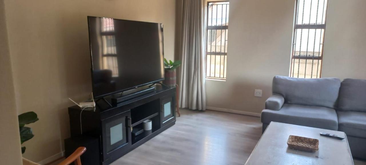 Entire 4 Bedroom House In Midrand, Johannesburg Randjesfontein Екстер'єр фото