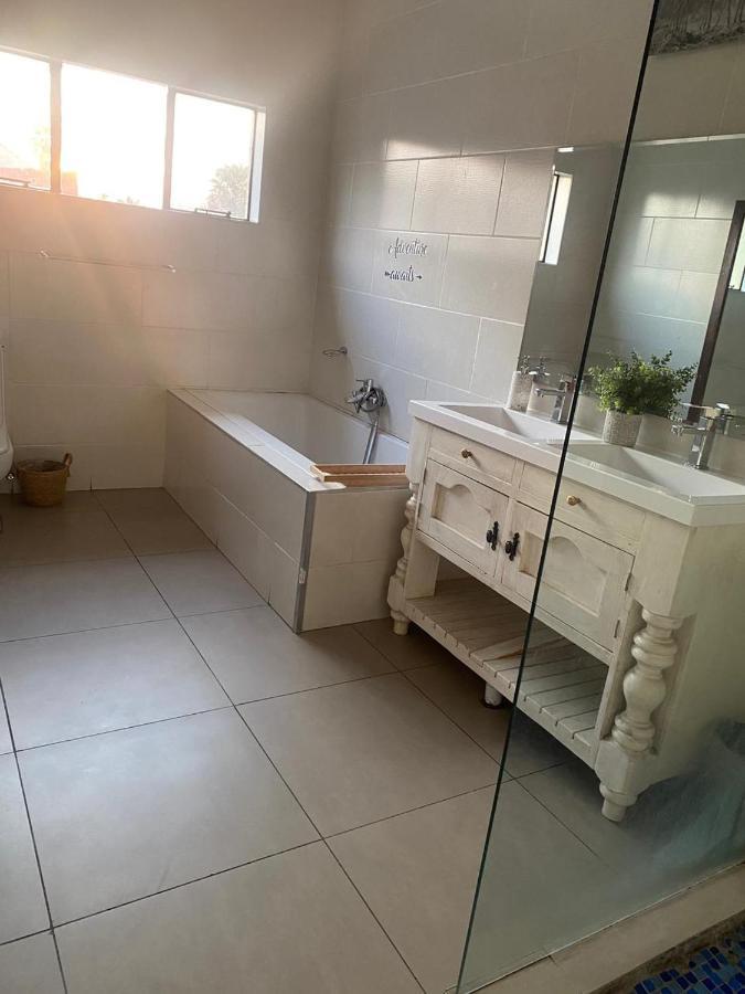 Entire 4 Bedroom House In Midrand, Johannesburg Randjesfontein Екстер'єр фото
